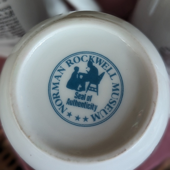 Set of 4 Vintage Norman Rockwell mug 8 oz - Picture 3 of 11